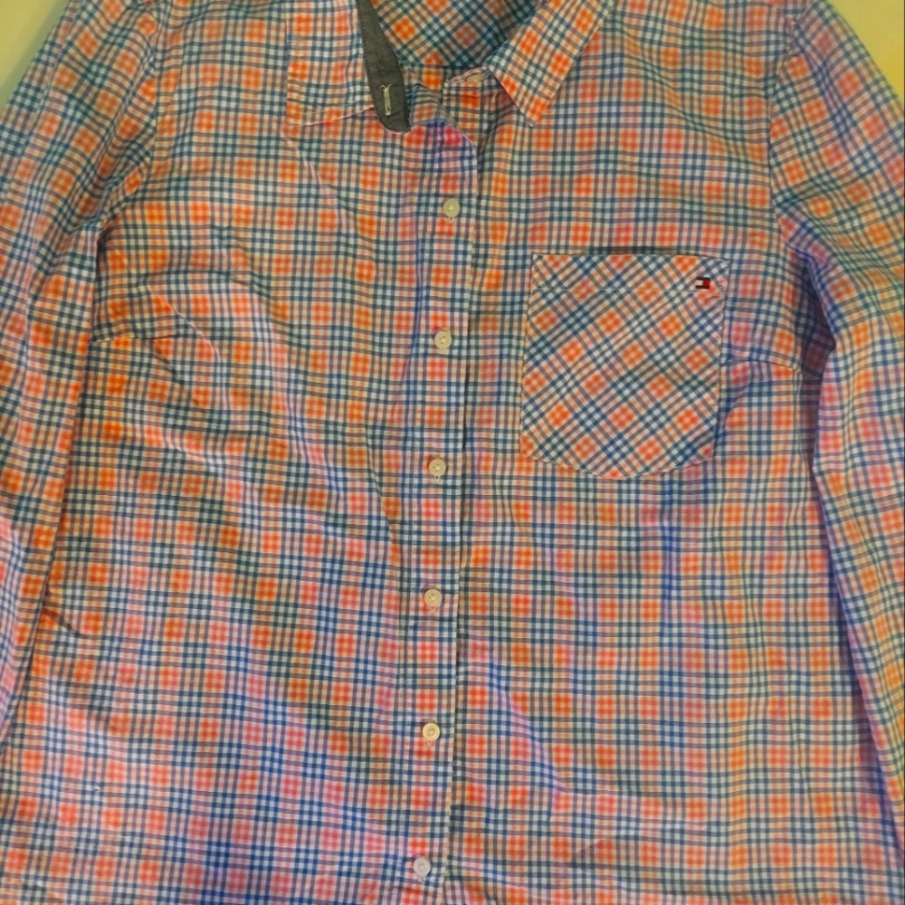 Tommy Hilfger mens Plaid Button Down Shirt xl. Pink blue and white checks.